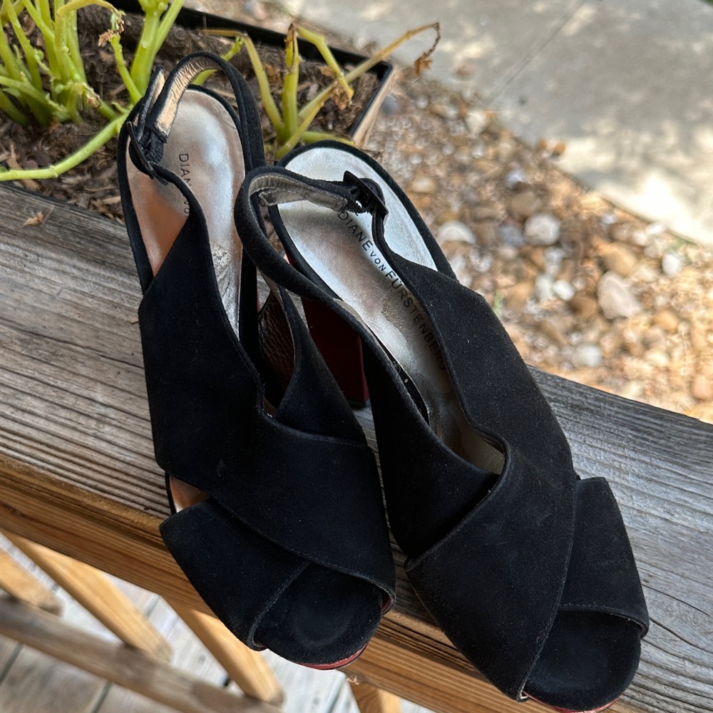 Diane Von Furstenberg Black Suede Heels